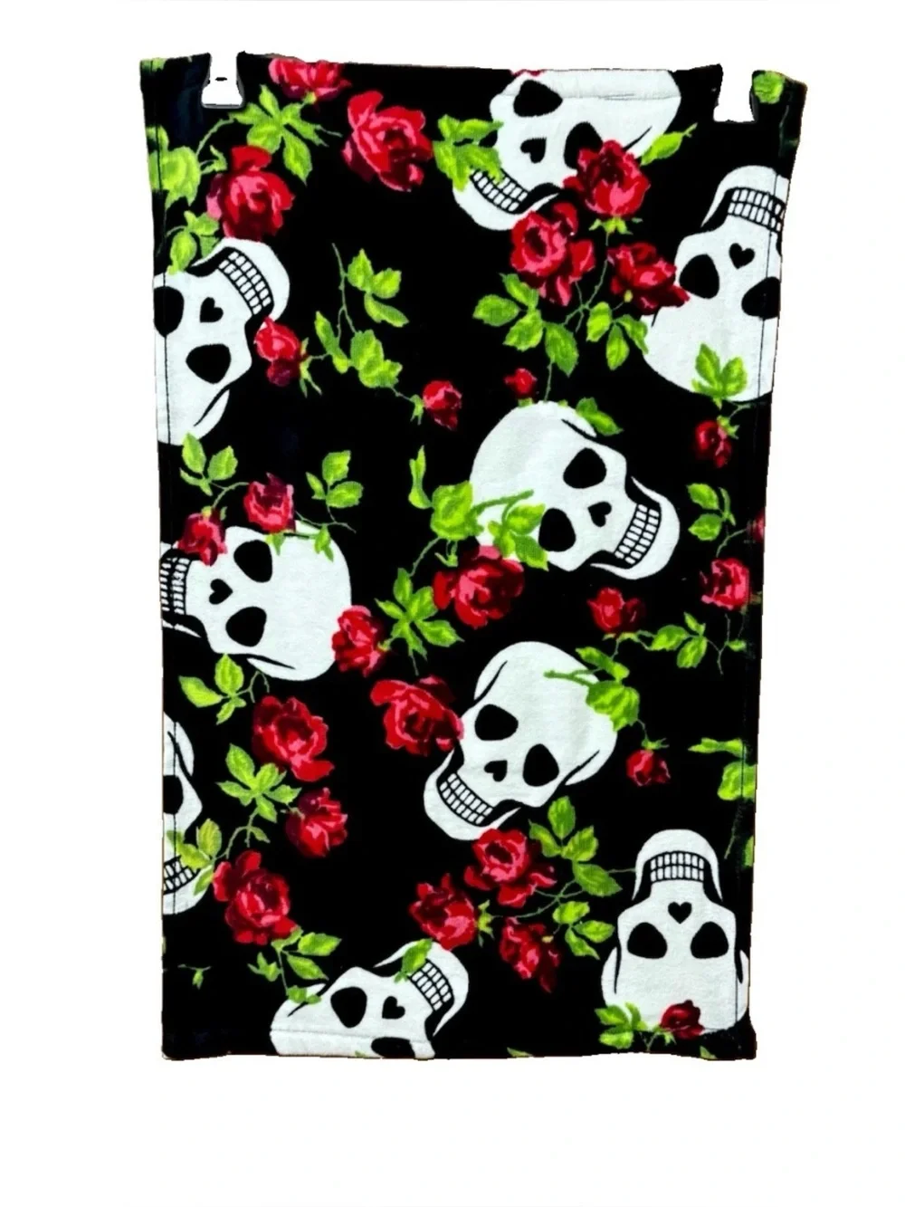 BETSEY JOHNSON HAND TOWEL SKULLS & ROSES GOTHIC HALLOWEEN PLUSH VELOUR COTTON